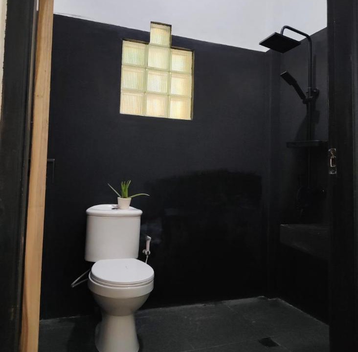Photo of Bathroom in Kartika Plaza