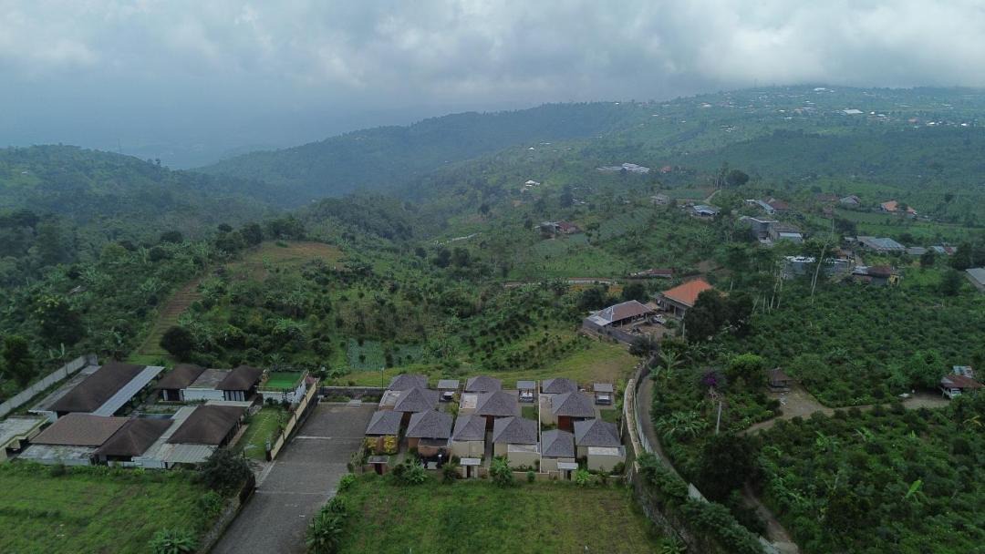 Photo of Others in Munduk