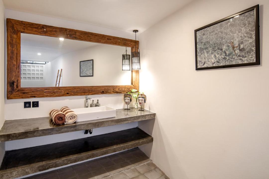 Photo of Bathroom in Munggu