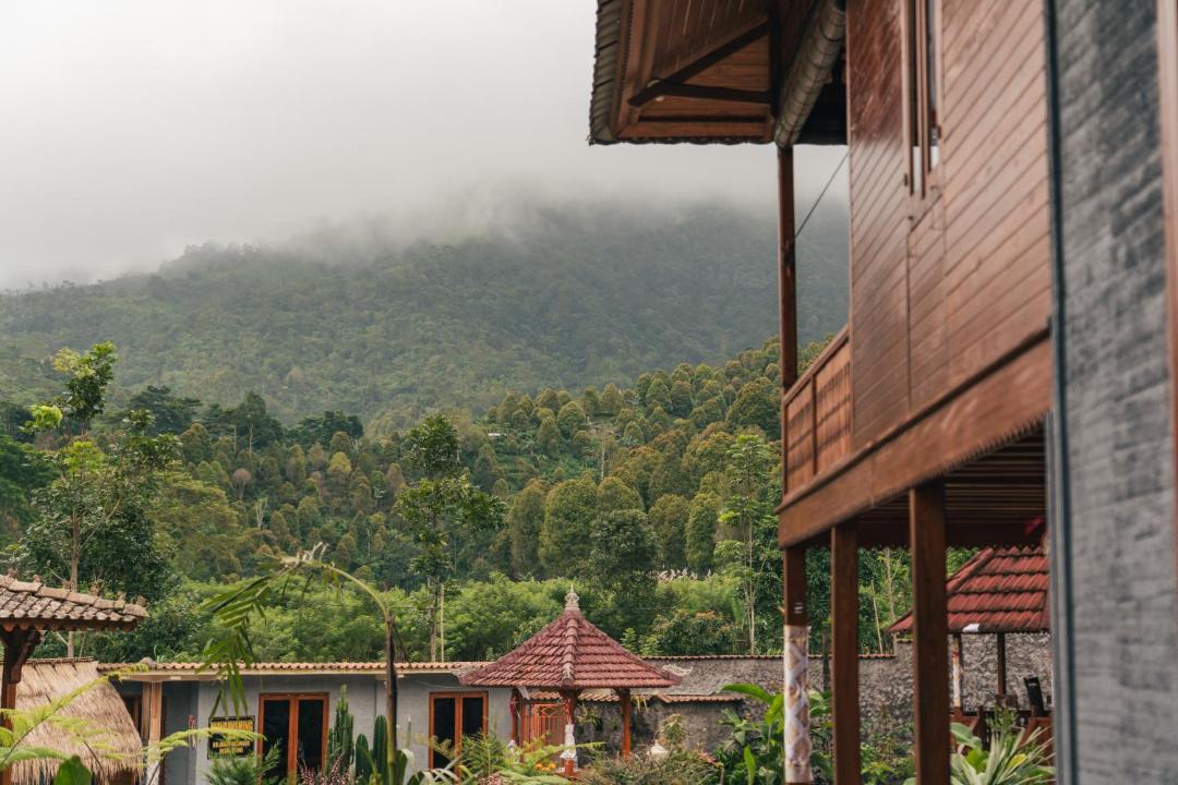 Photo of Others in Munduk