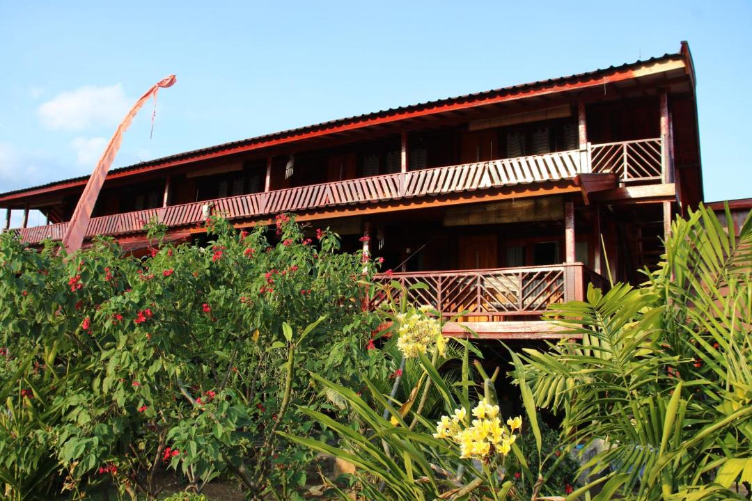 Photo of Others in Hu'u