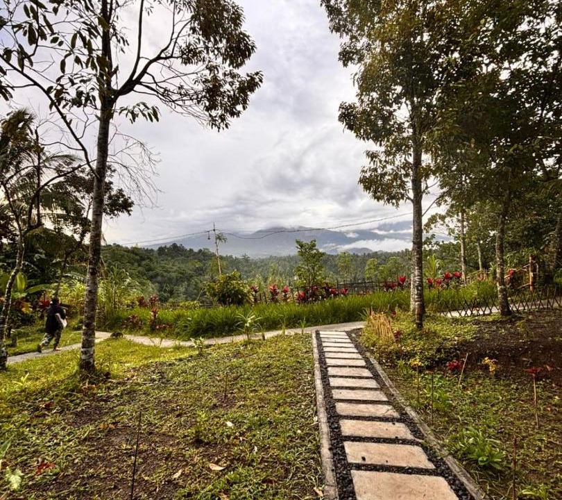 Photo of Others in Tetebatu