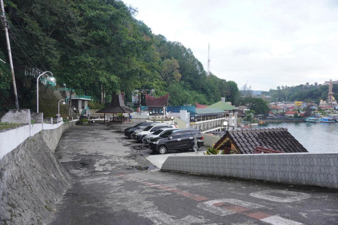 Photo of Others in Parapat