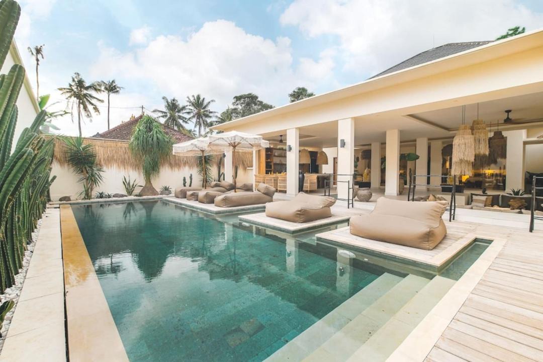 Photo of Others in Cemagi
