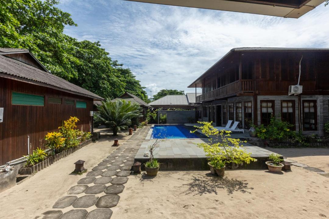 Photo of Others in Siladen Island