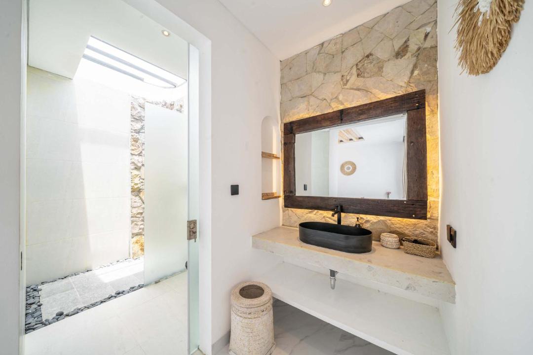 Photo of Bathroom in Pecatu