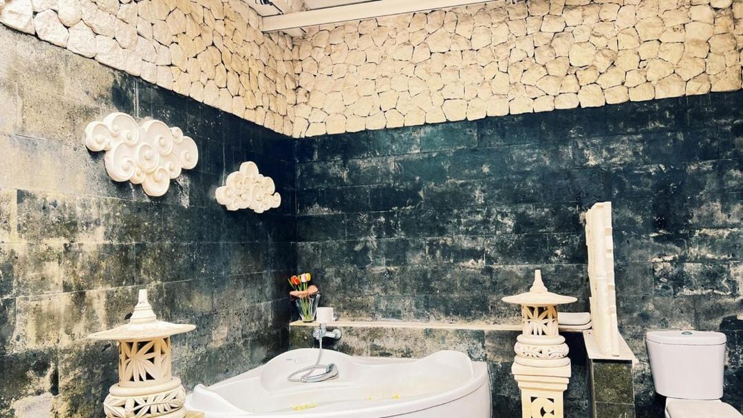 Photo of Bathroom in Pemogan