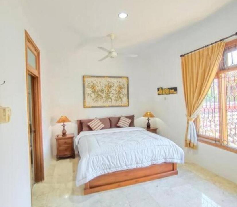 Photo of Bedroom in Kartika Plaza