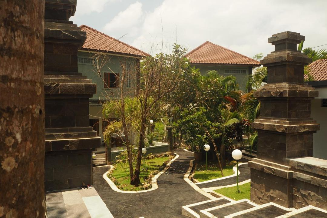 Photo of Others in Tahunan