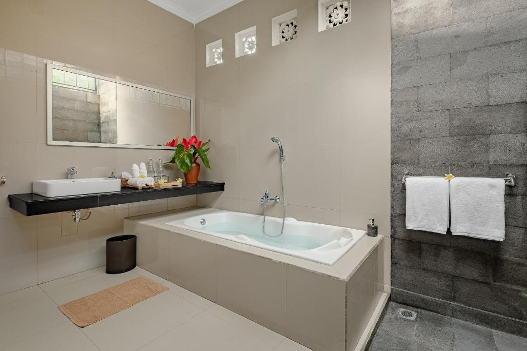 Photo of Bathroom in Kedewatan
