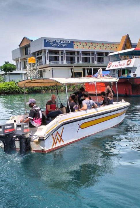 Photo of Others in Mansuar Island