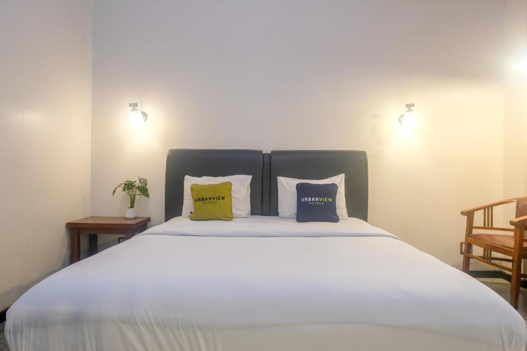 Photo of Bedroom in Wirobrajan