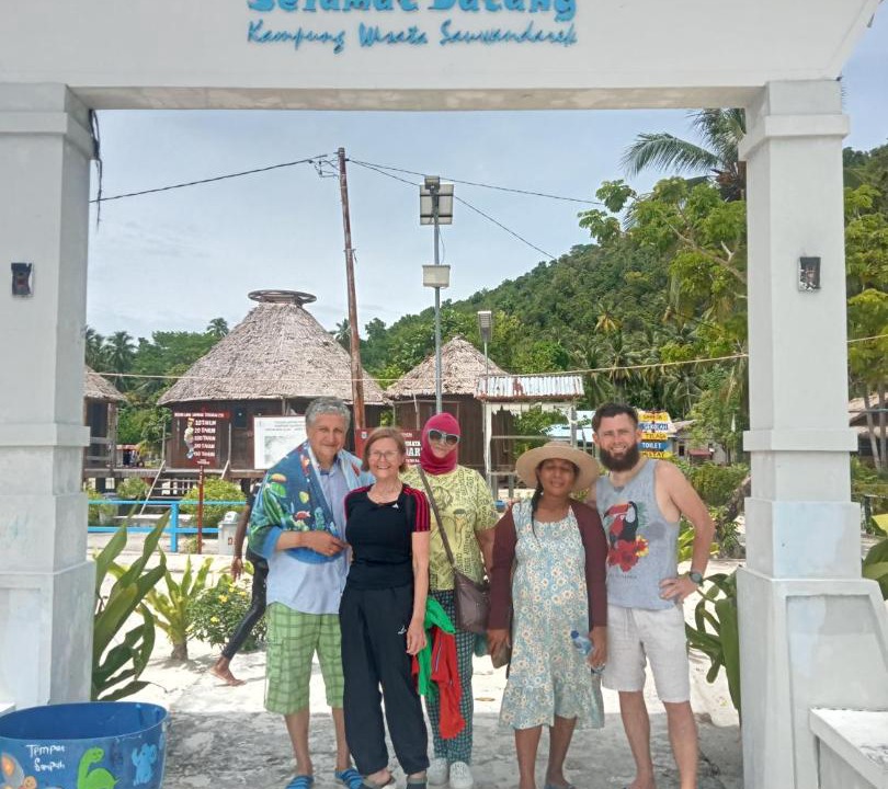 Photo of Others in Mansuar Island