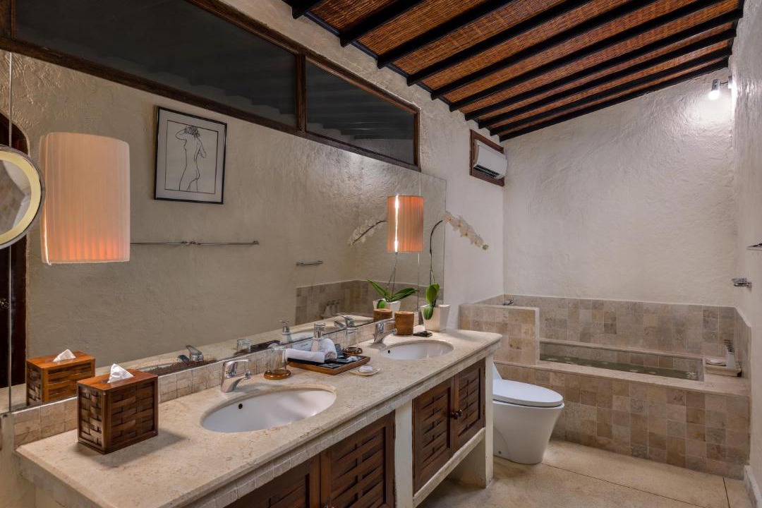 Photo of Bathroom in Sunset Road