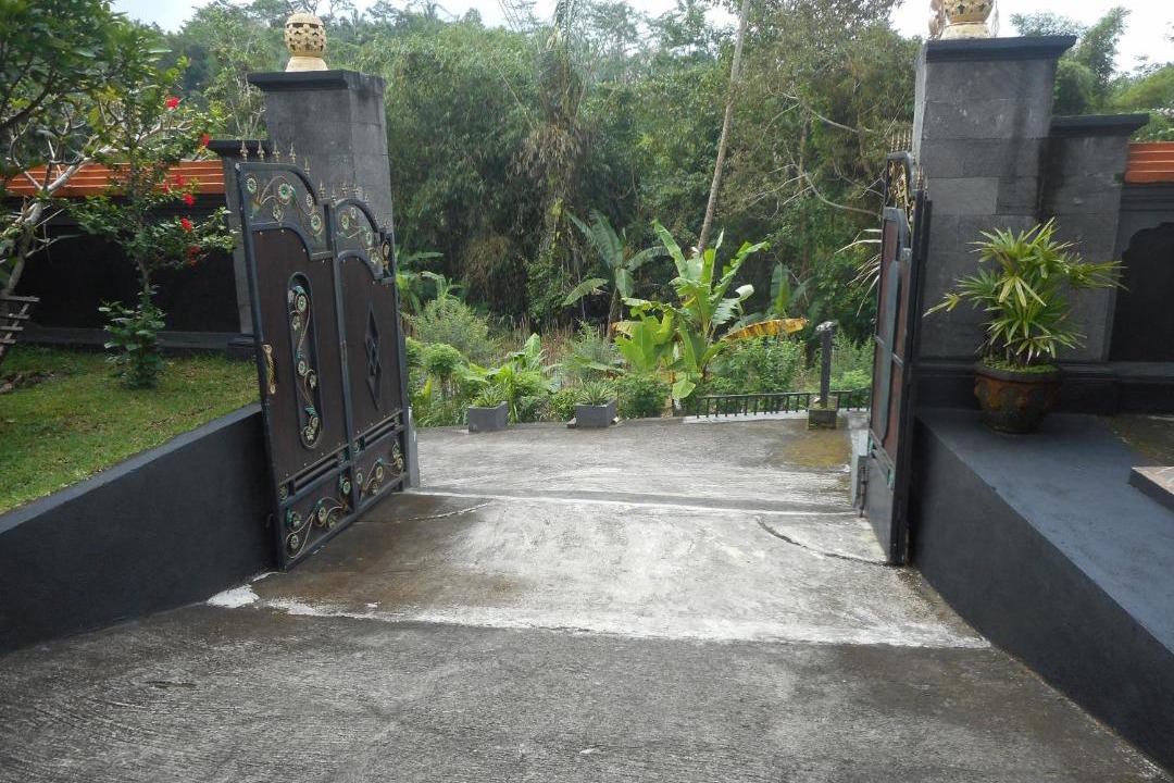 Photo of Others in Besakih