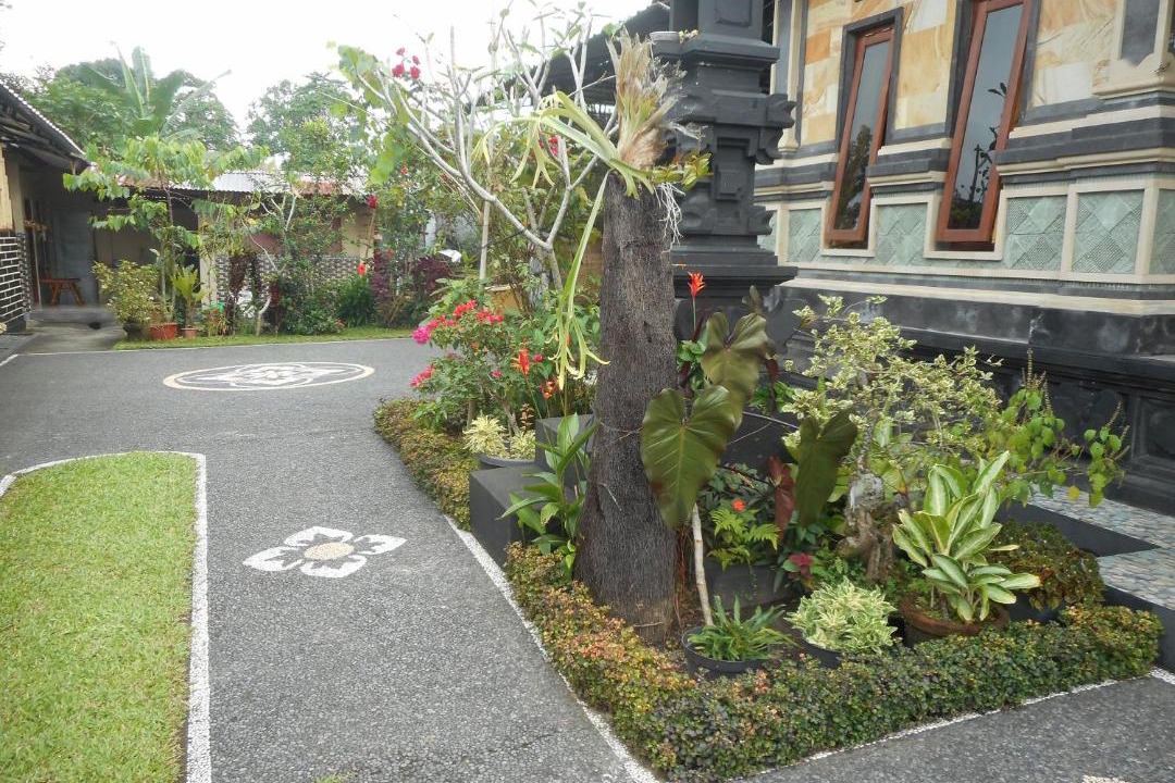 Photo of Others in Besakih
