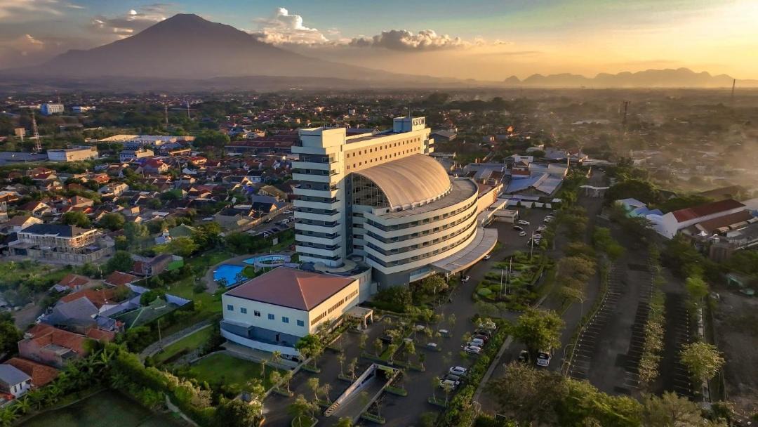 Photo of Others in West Cirebon