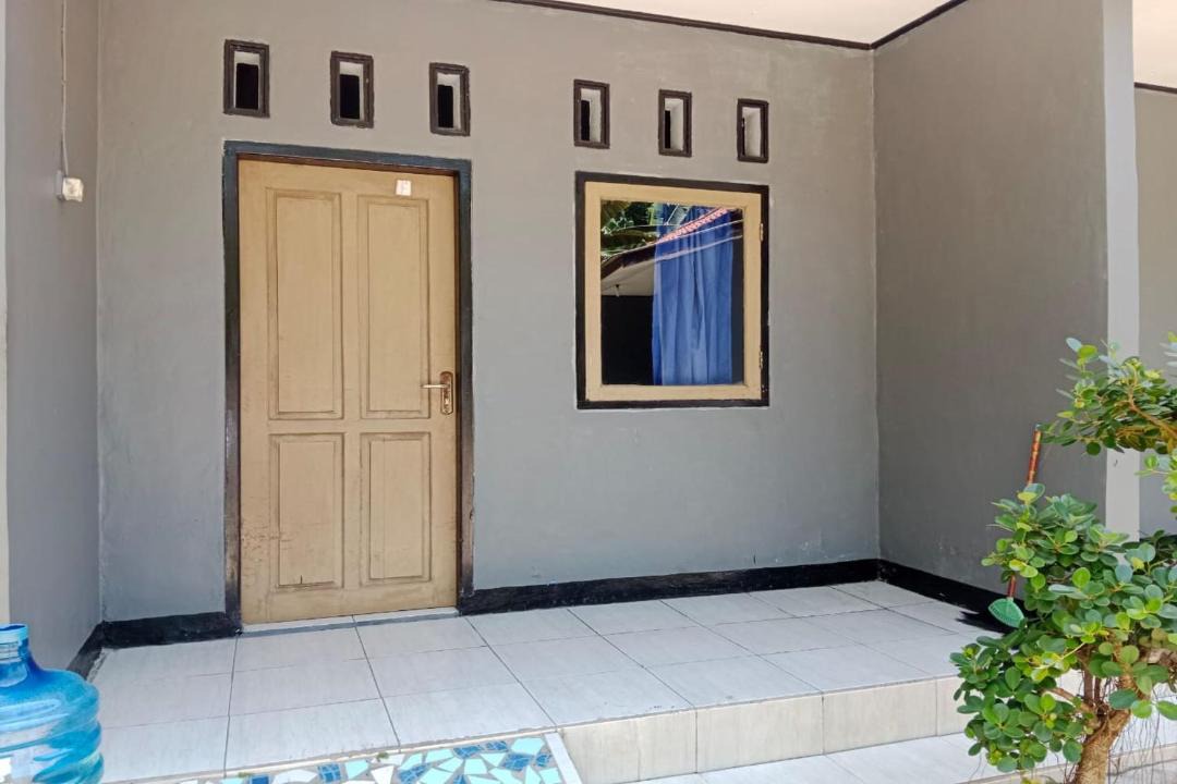 Photo of Buildings in Batu Karas