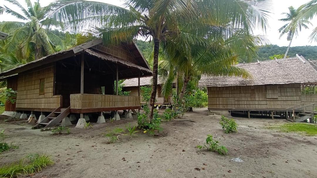 Photo of Others in Mansuar Island