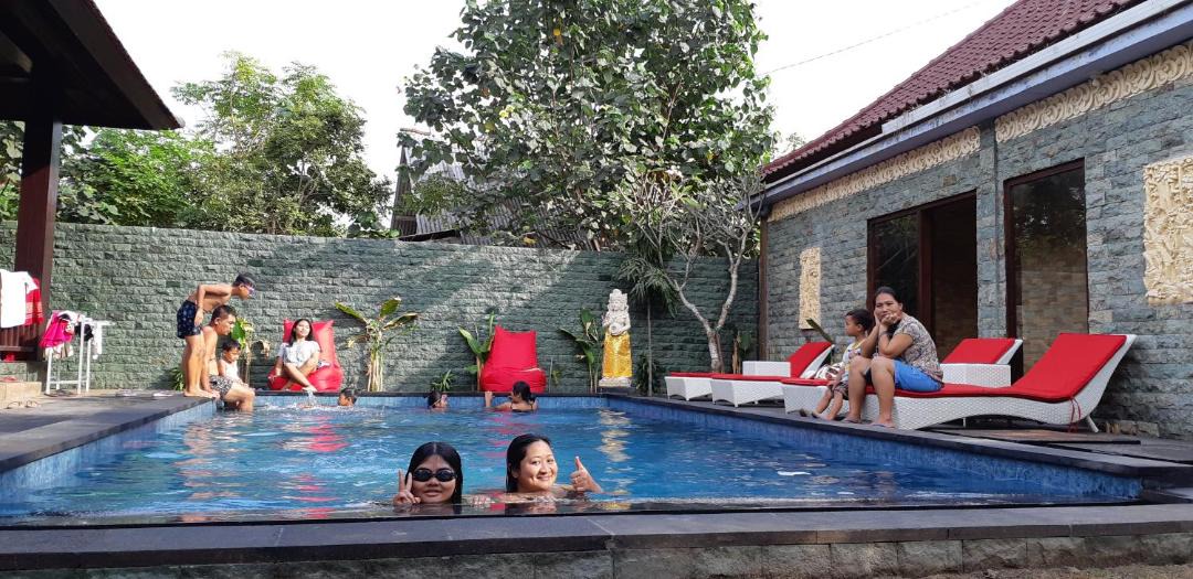 Photo of Others in Jungut Batu