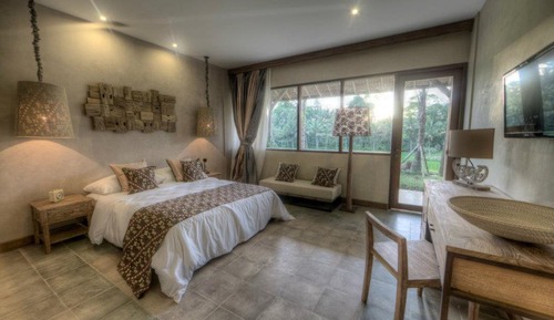 Grand Deluxe Balcony with Rice Field View
