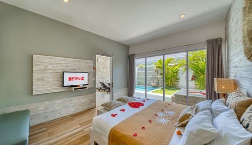 One Bedroom Villa with Private  Pool & Jacuzzi 