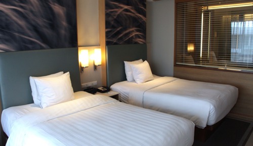 Room, 2 Twin Beds, Balcony, Pool View (Balcony)