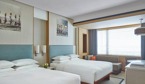 Family Room, 2 Queen Beds, City View
