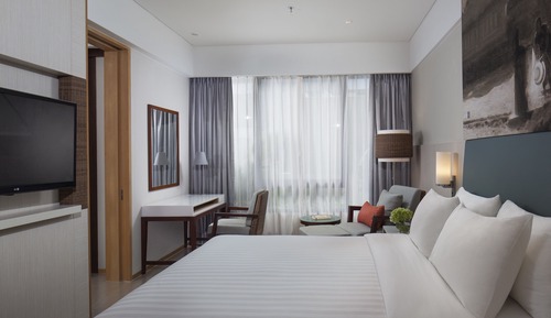 Suite, 1 Bedroom, Balcony, Pool View (Balcony)