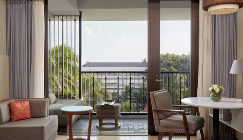 Deluxe Room, 1 King Bed, Balcony, City View (Balcony)