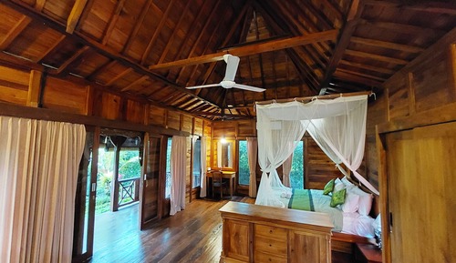 Deluxe Villa