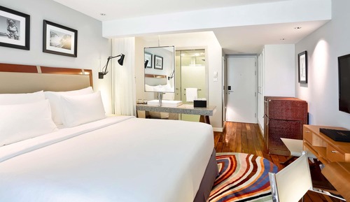 Superior Room, 1 King Bed