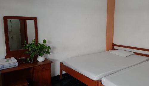 Standard Twin Room (Fan)
