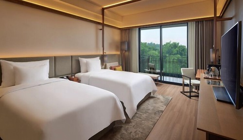Deluxe Room, 2 Twin Beds, Balcony, Garden View
