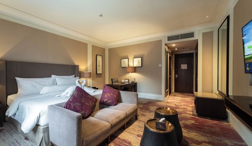 Deluxe Room, 1 King Bed, Smoking