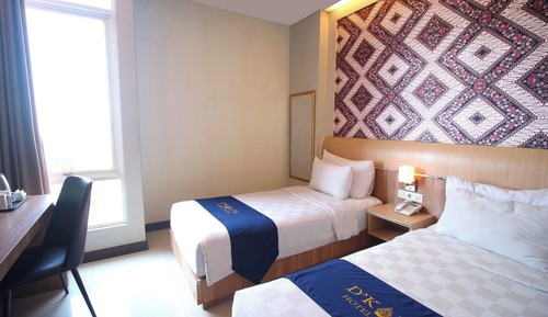 Superior Twin Room (Sadewa)