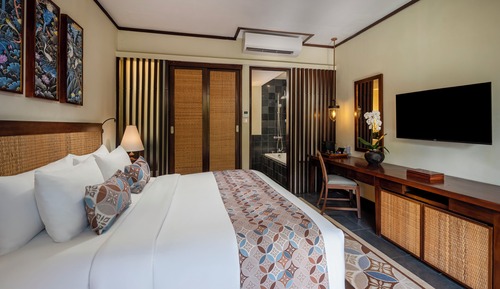 Premier Room