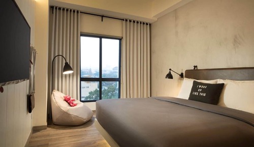 Room, 1 Queen Bed, City View