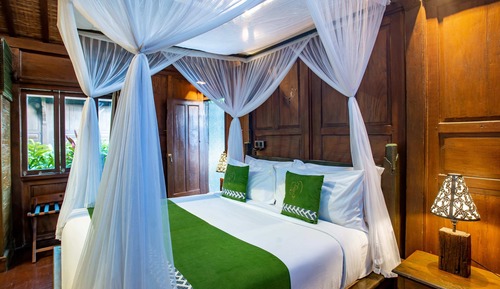 Wooden Suite Garden View
