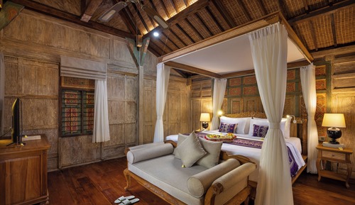 Artist One-Bedroom Private Pool Villa with Free One-Time Floating Breakfast