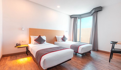 Deluxe Twin Room