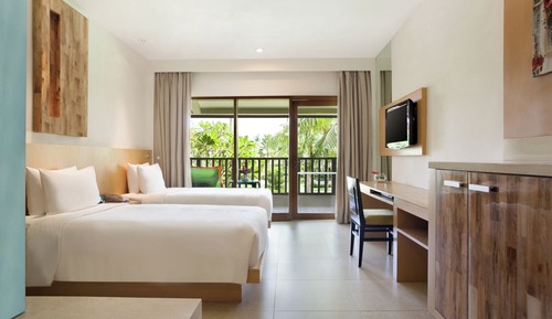 Premium Room, 2 Twin Beds, Pool View