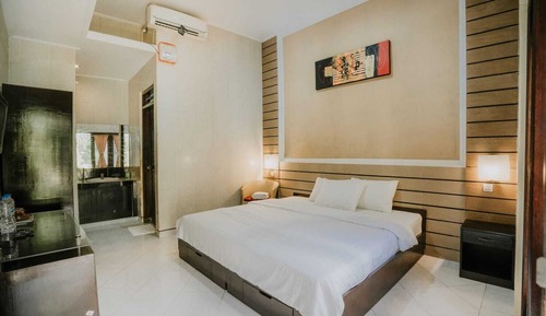 Deluxe Double Room, Pool View