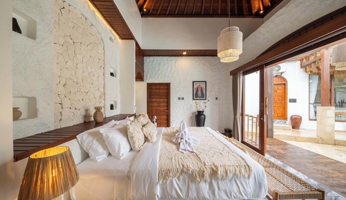 Deluxe Executive Room with Pool View