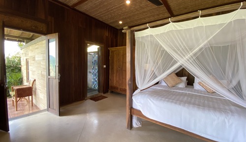Deluxe Double Room (2)