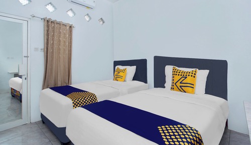 Basic Twin Room