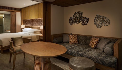 Deluxe Room, 1 King Bed, Garden View