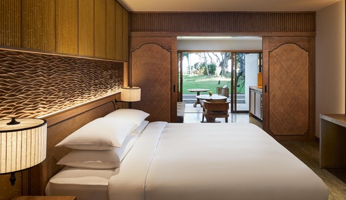 Premium Room, 1 King Bed