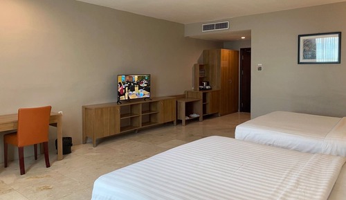 Family Twin Room, 2 Double Beds