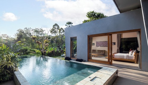 Villa with private Pool